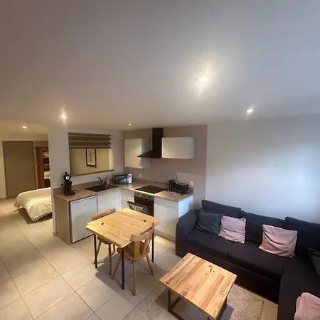 Laluchia Oda ve Kahvaltı