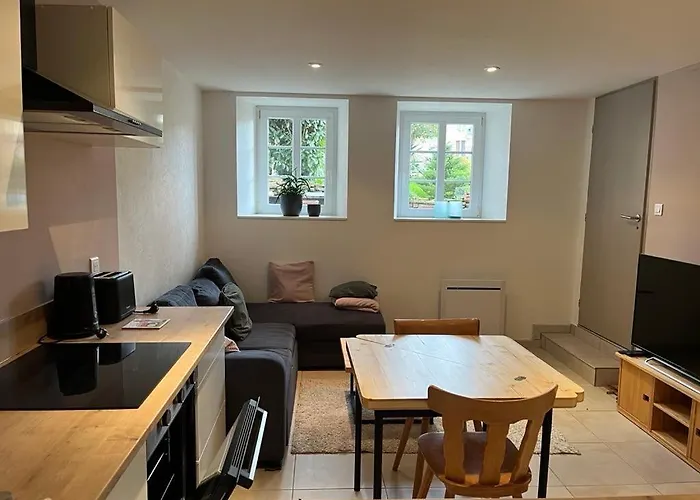 住宿加早餐酒店 Laluchia 3*